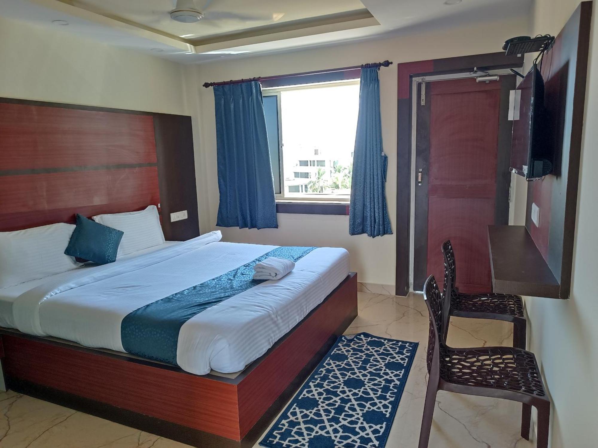 Mom Hotel - Unit Of Mom Hotel Purî Extérieur photo
