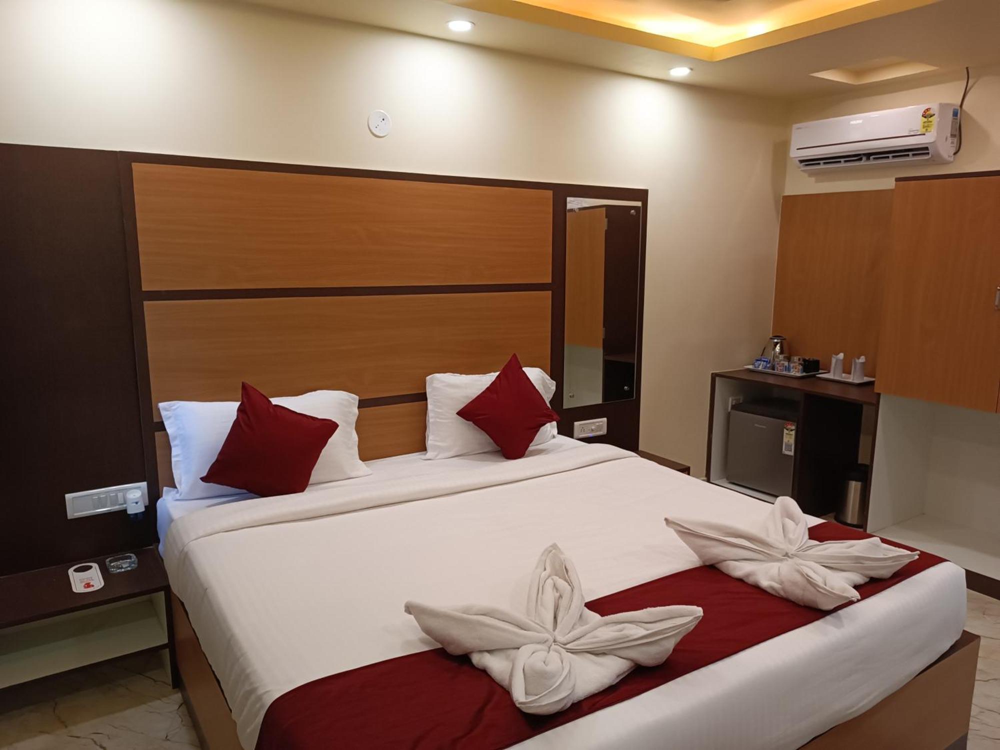 Mom Hotel - Unit Of Mom Hotel Purî Extérieur photo