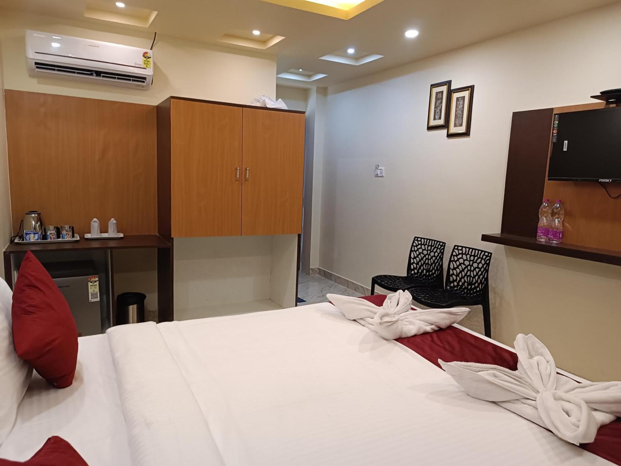 Mom Hotel - Unit Of Mom Hotel Purî Extérieur photo
