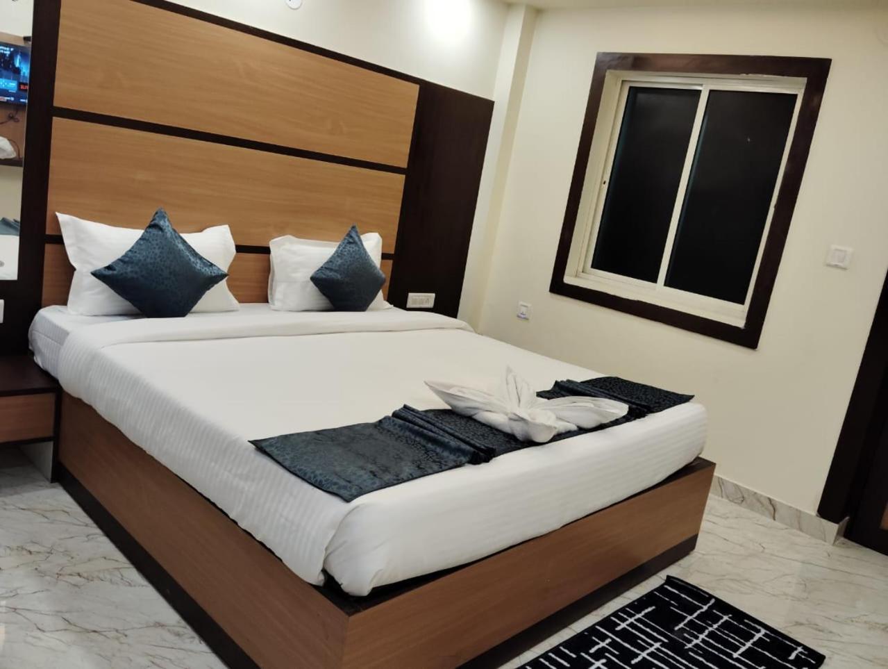 Mom Hotel - Unit Of Mom Hotel Purî Extérieur photo